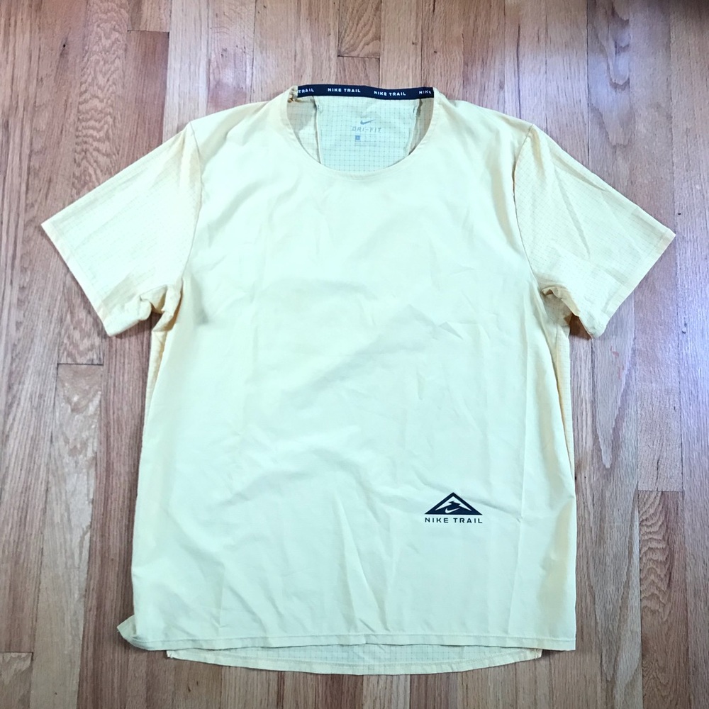 Nike Trail DriFit Rise 365 Men's Yellow Crew Neck Shirt Large